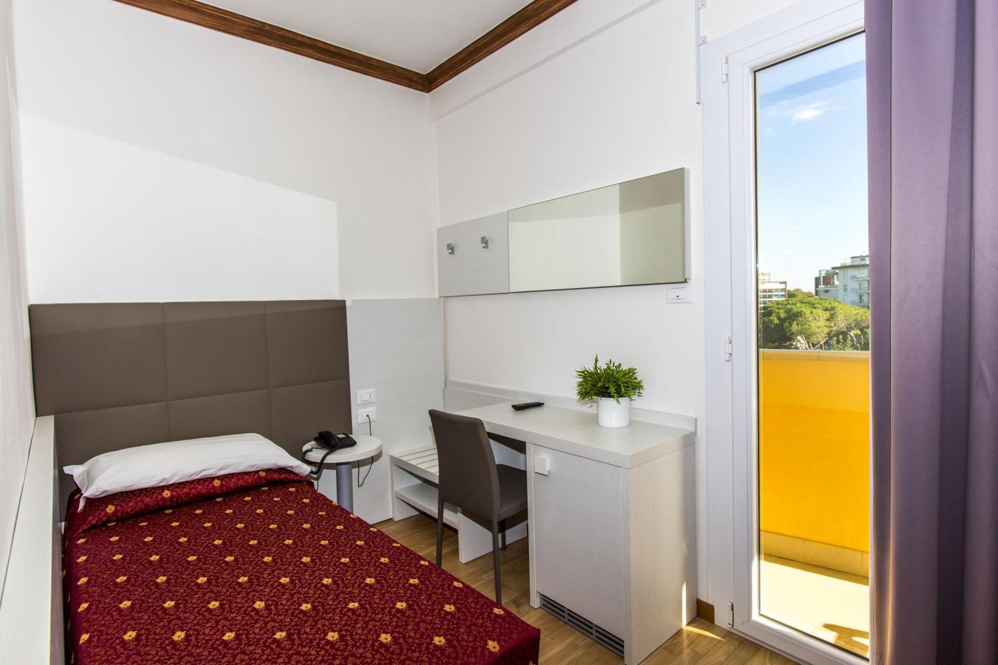Hotel Mondial Lido di Jesolo Habitación foto